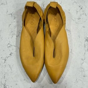 Bueno leather flats size 9